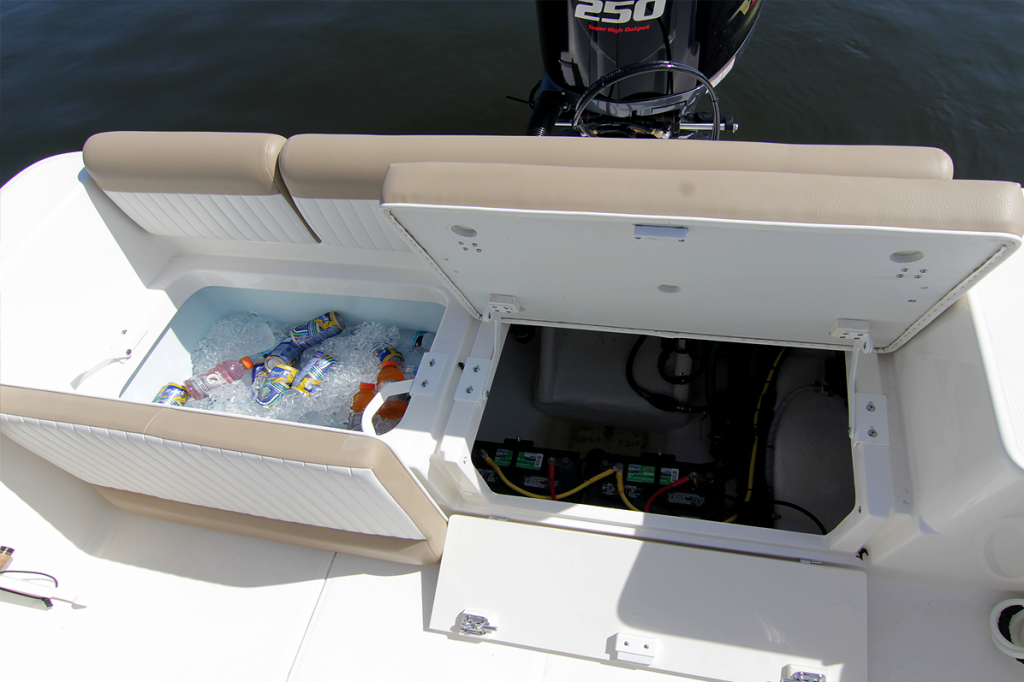 Center Console Boat with UnderSeat Rear Storage Bay Boats, Center