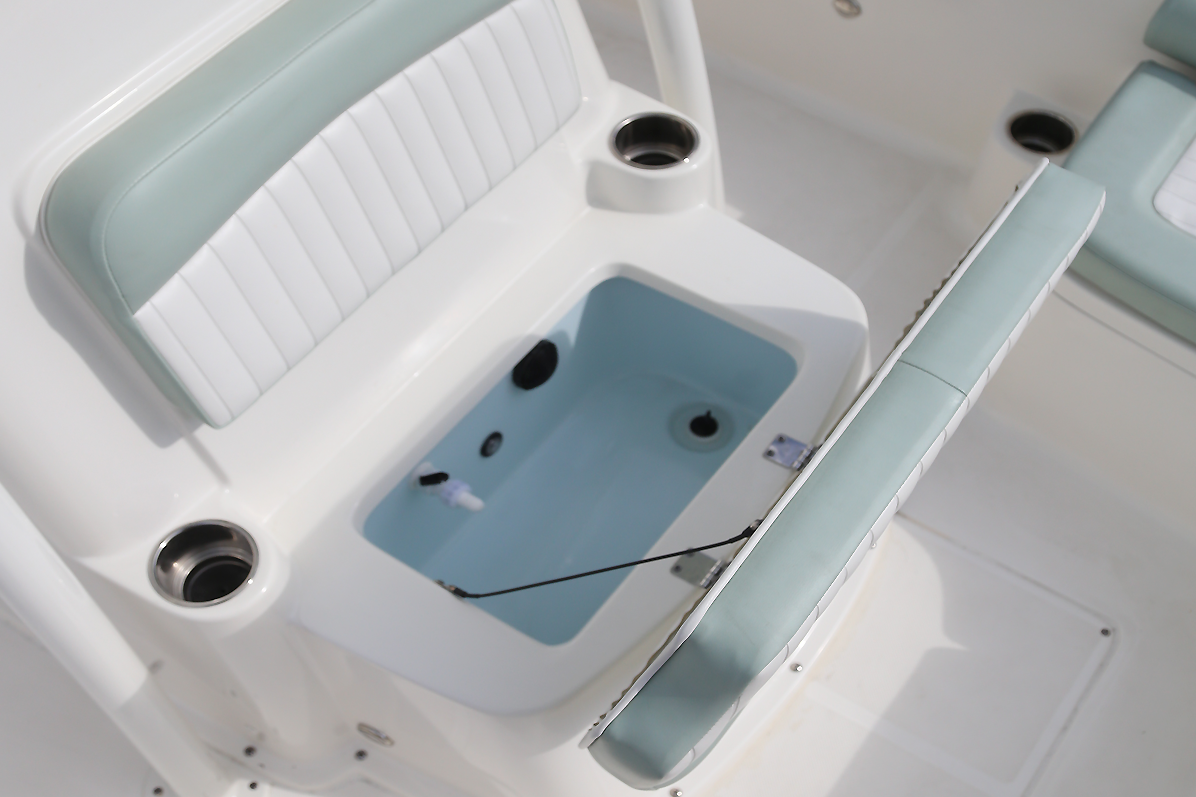 Sea Born FX25 Bay Forward Console Live Well Bay Boats, Center Consoles, & Offshore Boats Sea