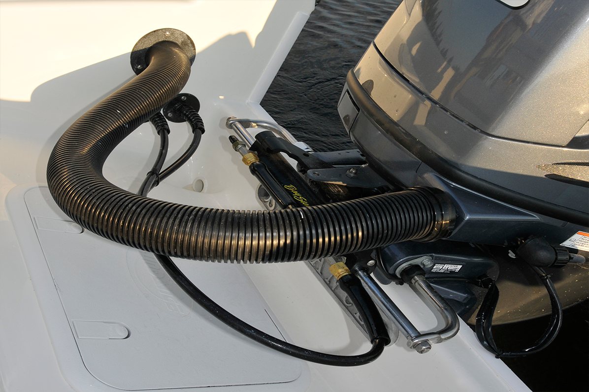 sv19bayboathydraulicsteering Bay Boats, Center Consoles