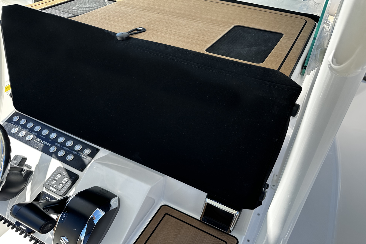 LX22 Center Console - Bay Boats, Center Consoles, & Offshore Boats